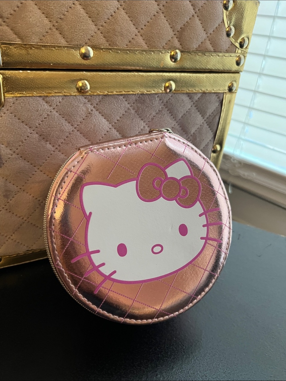 Hello Kitty Metallic Rose Pink Jewelry Case